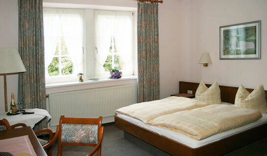 CAREA IHR FERIEN-HOTEL BRUNNENHOF ***S Suhlendorf