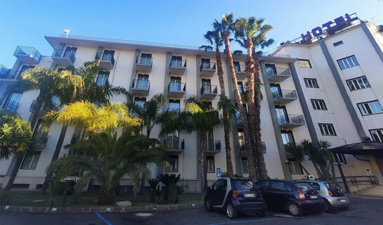 WAVE HOTEL Capomulini - Acireale (CT)