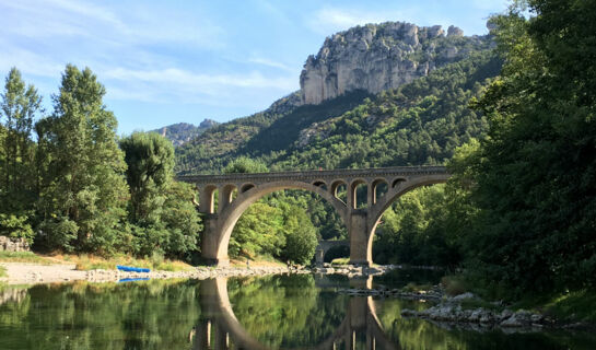 CHÂTEAU D'AYRES Meyrueis