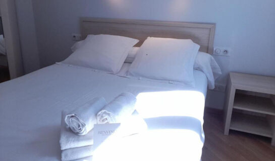 PLATANES HOTEL Étauliers