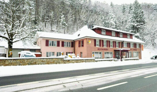 HÔTEL CRÊT DE L'ANNEAU Travers