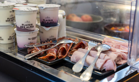 HÔTEL LE FER À CHEVAL Yenne