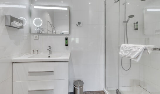 HÔTEL LE FER À CHEVAL Yenne