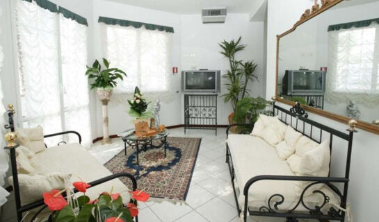 HOTEL VILLA PINA Milano Marittima (RA)