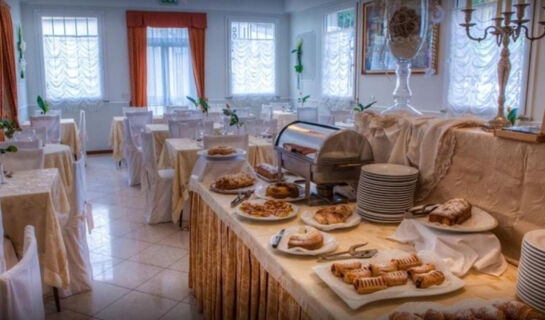 HOTEL VILLA PINA Milano Marittima (RA)