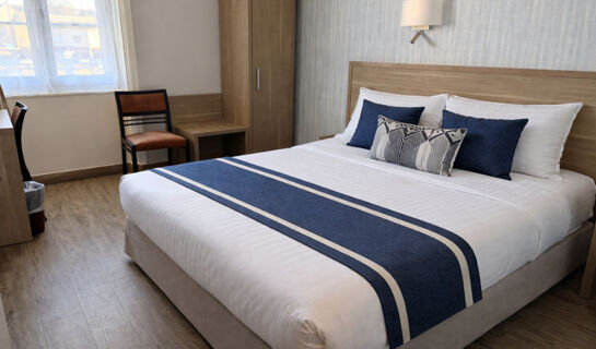 LE GRAND HÔTEL DE MAYENNE Mayenne