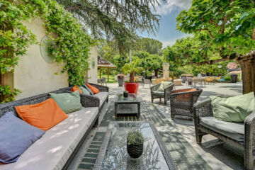 SEVAN PARC HOTEL (B&B) Pertuis