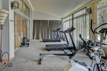 SEVAN PARC HOTEL (B&B) Pertuis