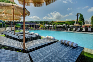 SEVAN PARC HOTEL (B&B) Pertuis