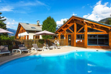 LOGIS HÔTEL LES PEUPLIERS Baratier