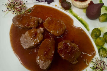 HÔTEL CRÊT DE L'ANNEAU Travers